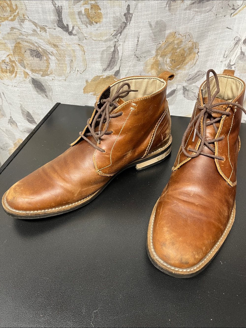 Men's Brown Leather Chukka Boots - Classic Lace-Up